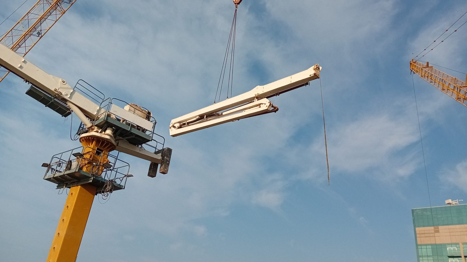 Lifting equipment on site